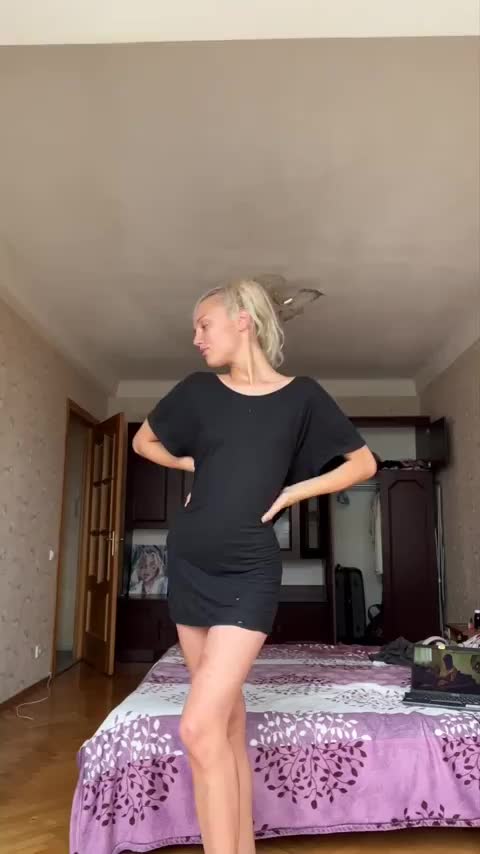 I’m fully exposed, I hope you like it! : video clip
