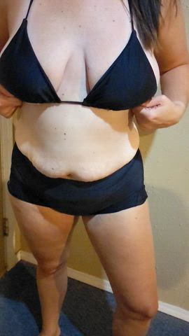 I need 2 mouths today : video clip