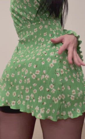 here is the easy access to my phat booty : video clip