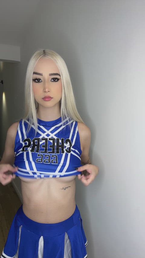 18, latina, tiny : video clip