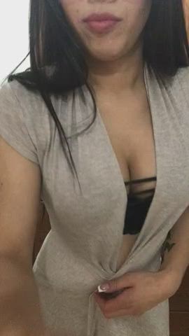 Only say hi if you like 20 year old asses! : video clip