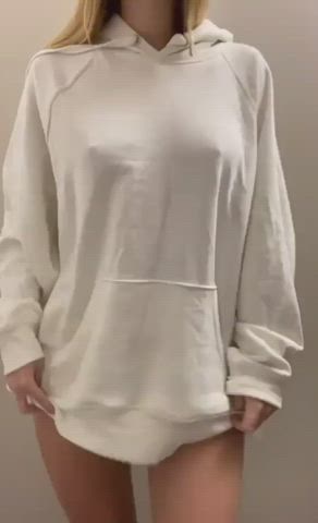 Amazing body reveal : video clip