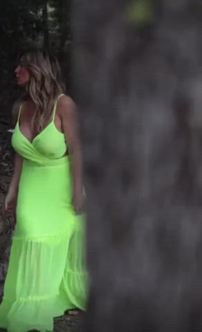 Breed this Amazon with big bouncing boobs : video clip