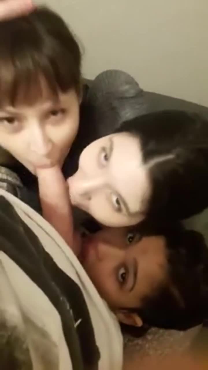 Licking a good lollipop among friends : video clip