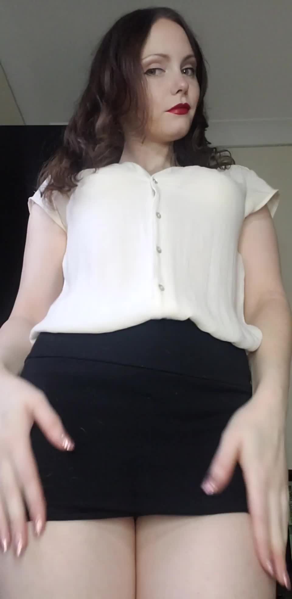 I never wear panties to work ;) : video clip
