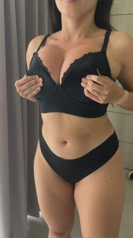 Whats better than a thick girl with big titties : video clip