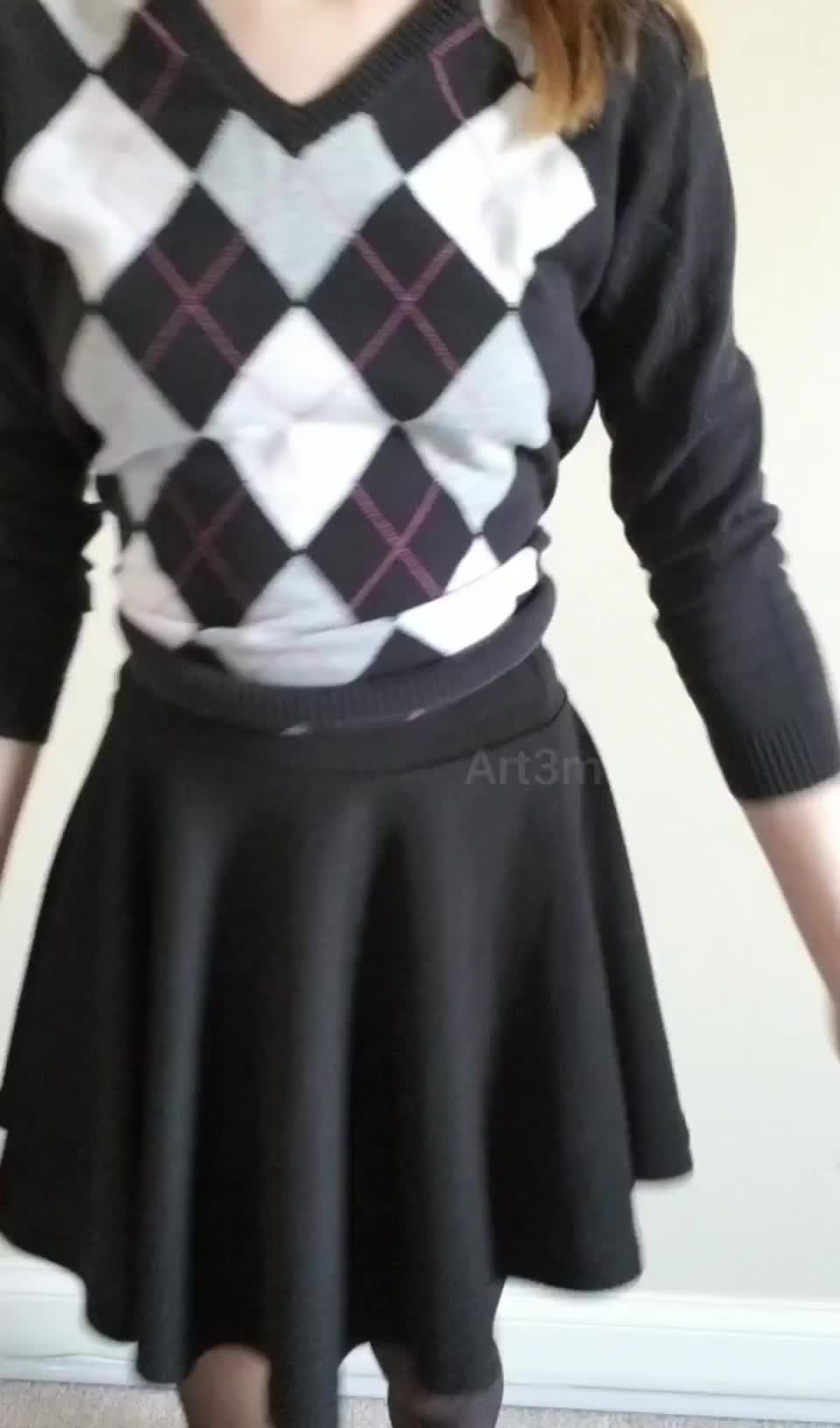 Just a naughty librarian looking for a creampie : video clip
