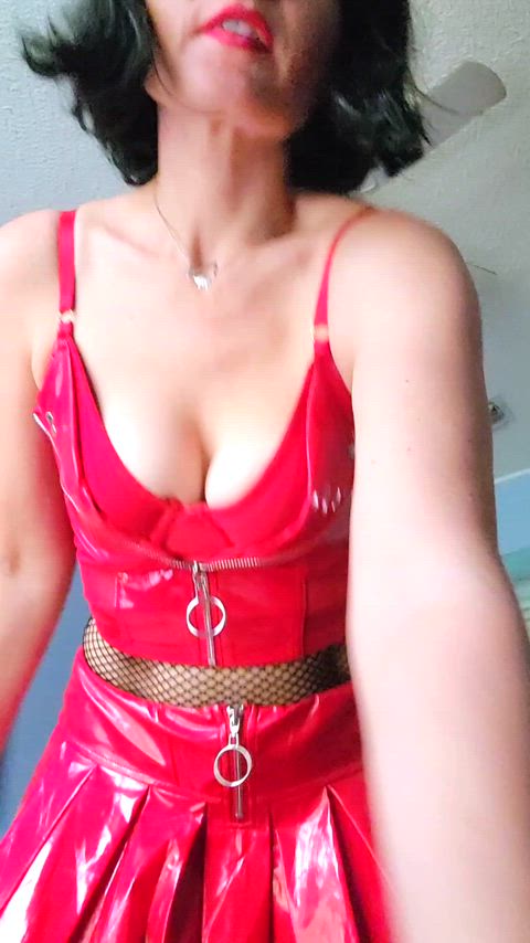 I need a sucker for these titties : video clip