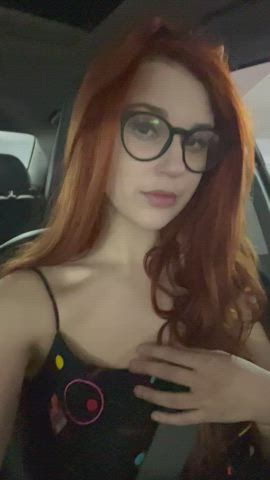 If I beckoned to you in the car park and asked you for a creampie, I wonder if you’d actually do it. : video clip