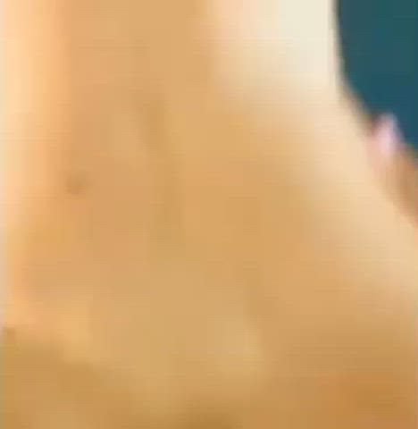 Shooting my load all over this hotwifes ass : video clip