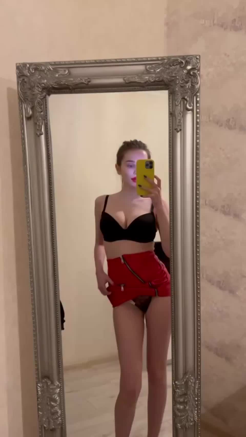 Juicy ass for juicy loads🤤 : video clip