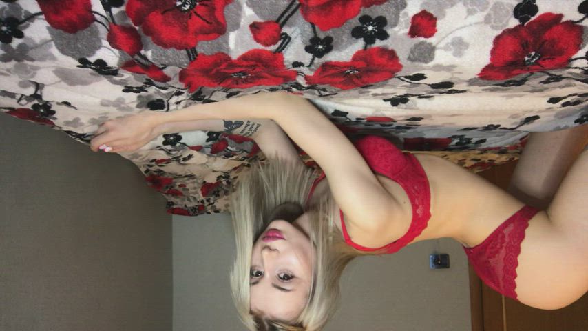 Woke up and chose to show you all my body today : video clip