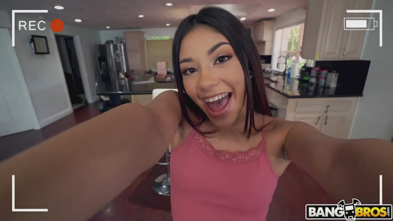 layna Marie getting drilled by big dick : video clip