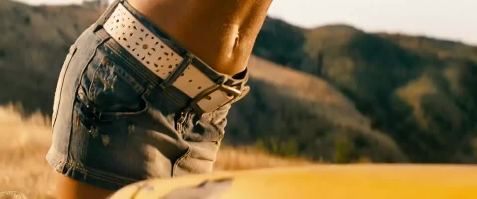 Megan Fox in "Transformers" : video clip