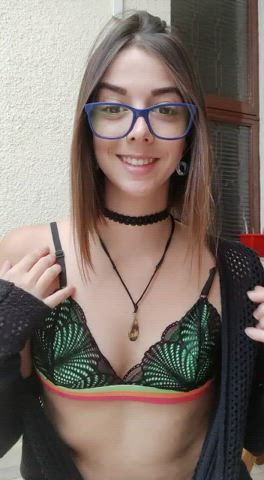 my boobs are small but my smile is beautiful! : video clip