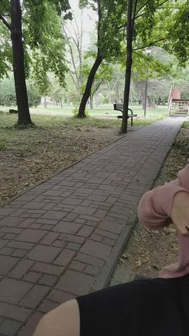 Sexy skirt flasking my pussy and boobs in a park : video clip