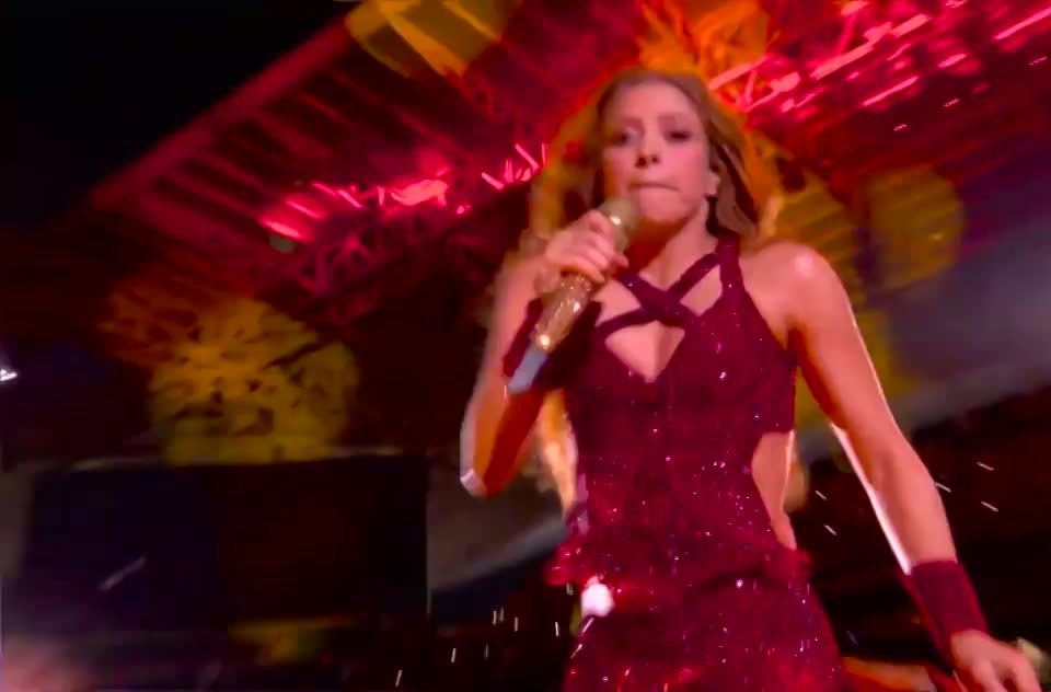 Shakira [Super Bowl 54 Halftime Show] : video clip