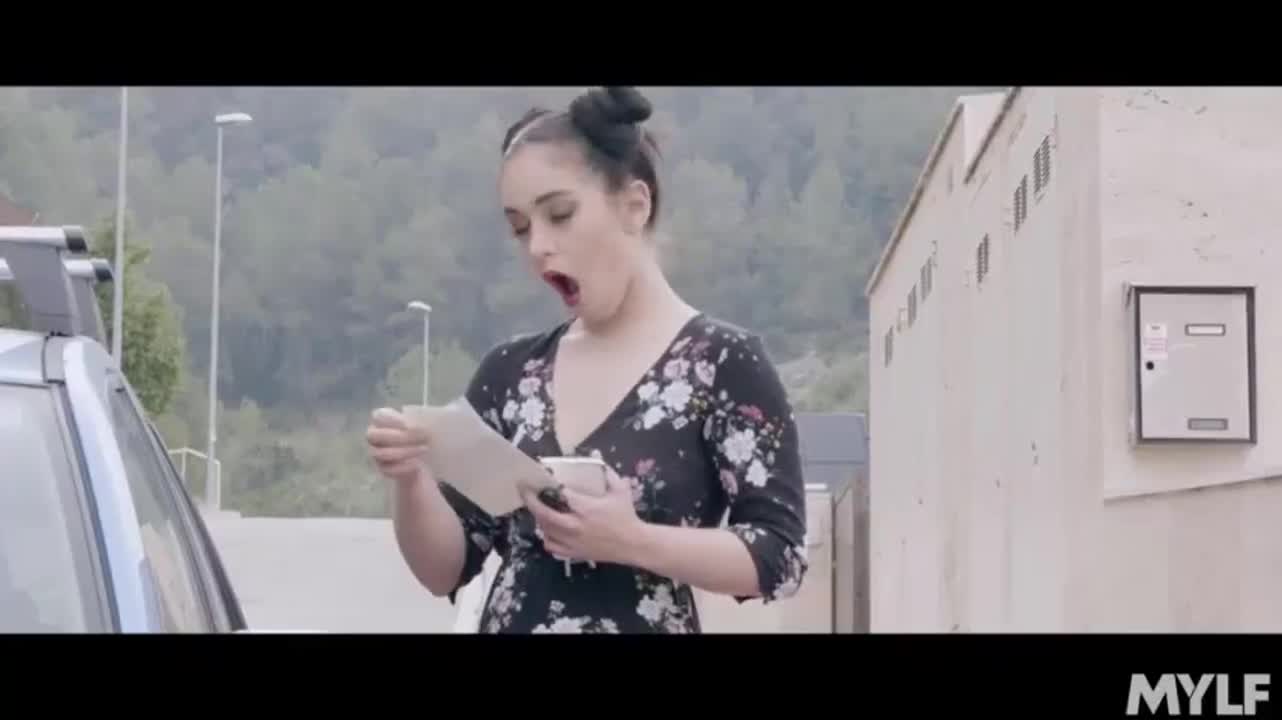 The Invitation, Ginebra Bellucci, Sofia Star : video clip