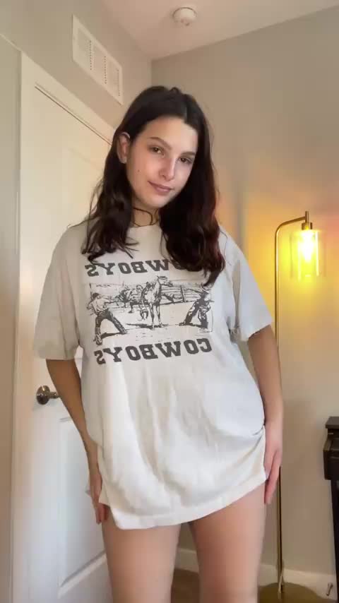 Like cowboys? Like tits? Then I've got the perfect video for you 😏 : video clip