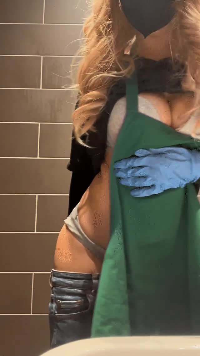 I hope my dad knows how hard I work : video clip