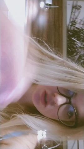 YES, I AM CUTE, BUT YOU DON'T EVEN KNOW WHAT MY DREAM IS TO SHOW TO A STRANGER ON THE STREET : video clip