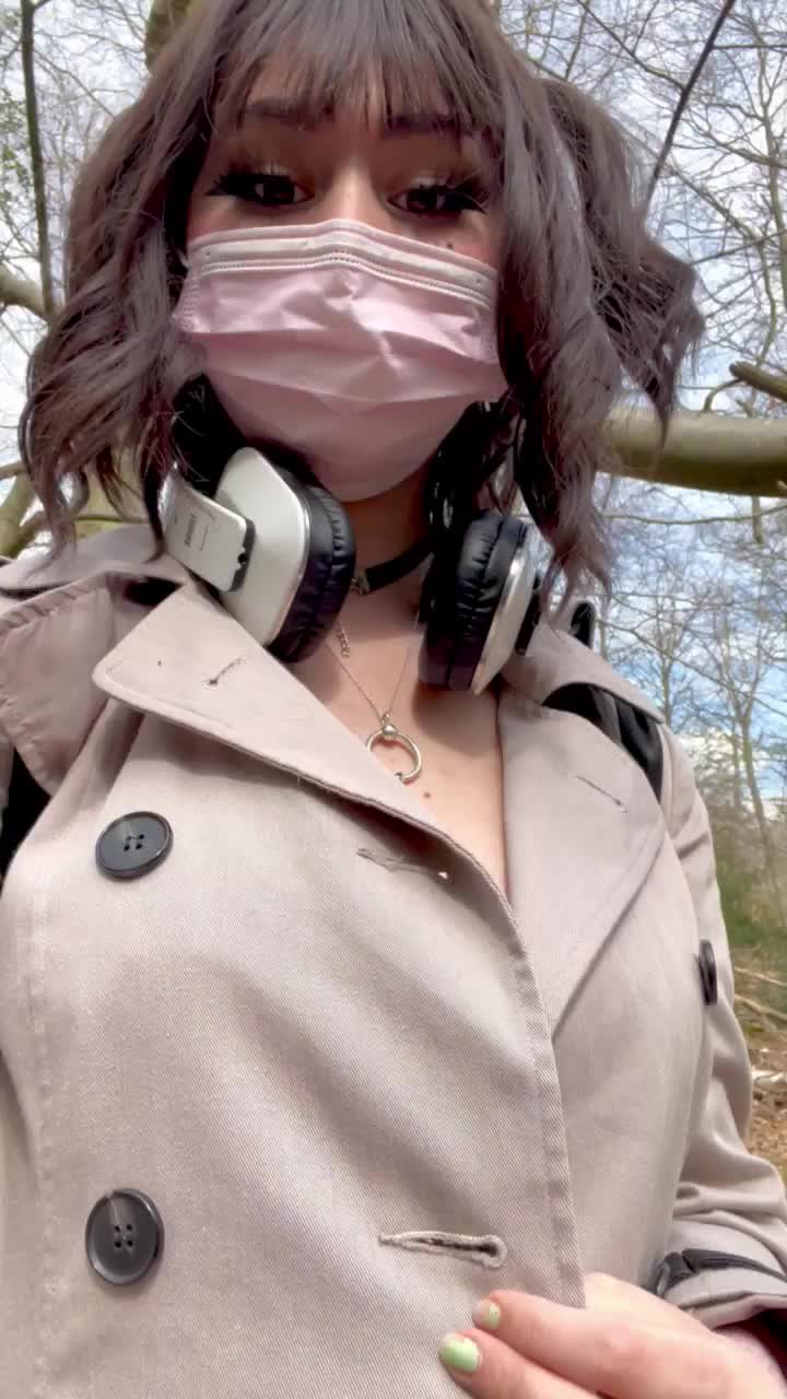 nothing like a lovely walk, some coffee and a creampie to start the day : video clip