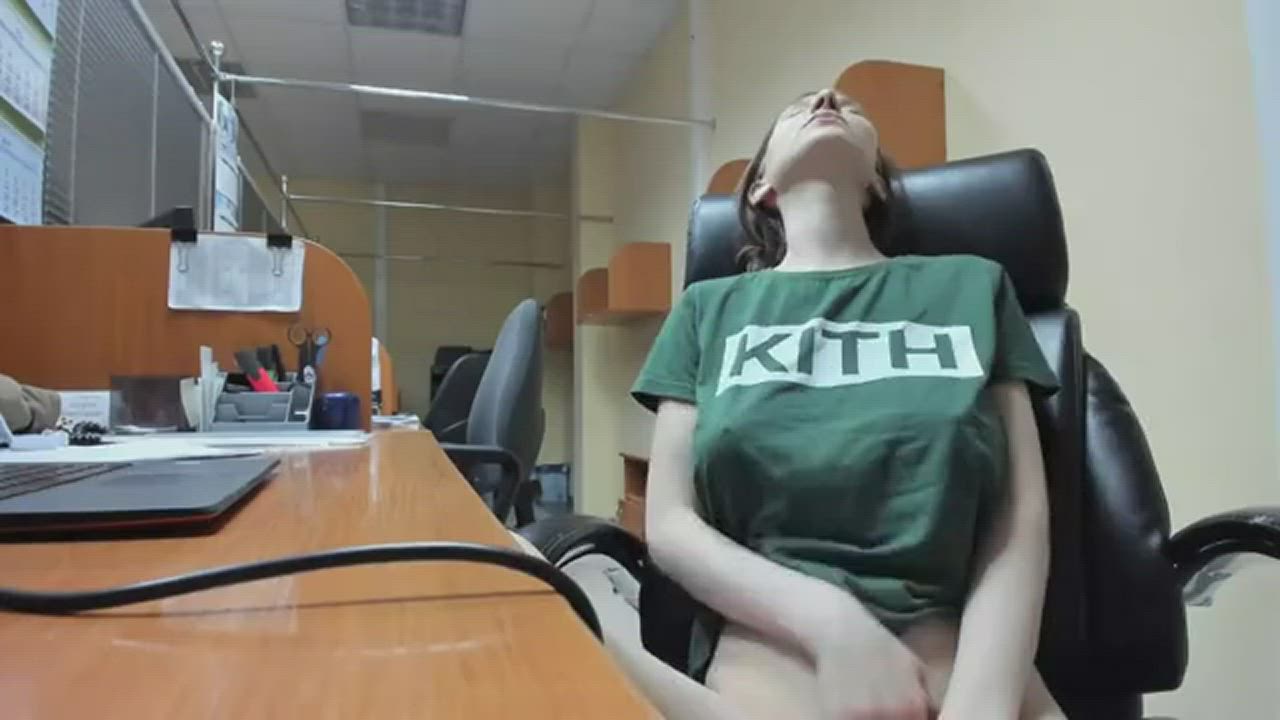 Curlynicegirl : video clip