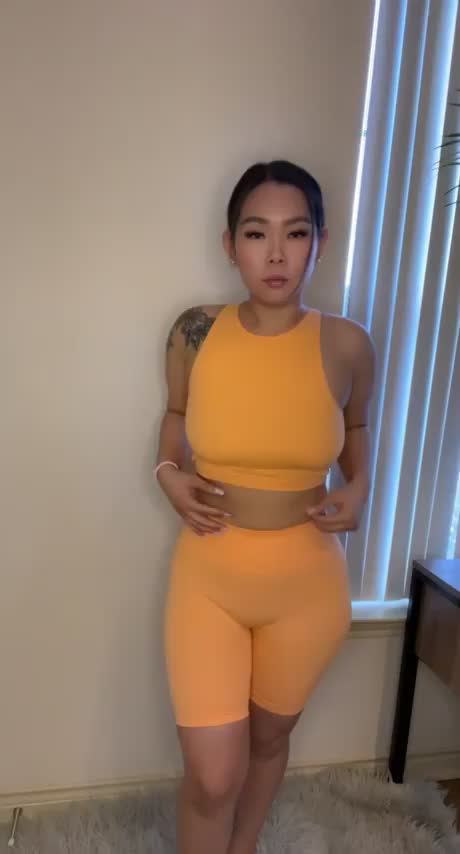 Titty fuck them : video clip