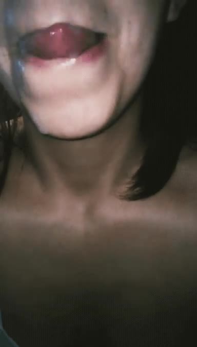 I would swallow but watching it drip out of my mouth turns me on 🤤 : video clip