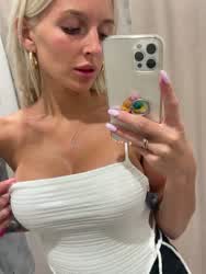public, a little strip in the dressing room) : video clip