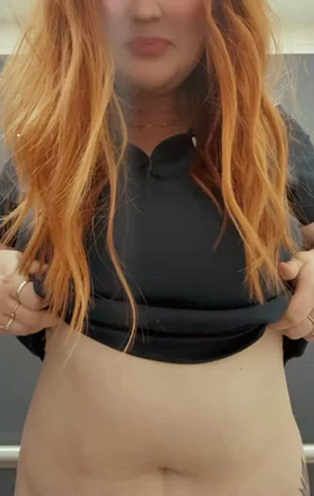 Couldn’t resist dropping these for you during my bathroom break at work today 🙈 (23F) : video clip
