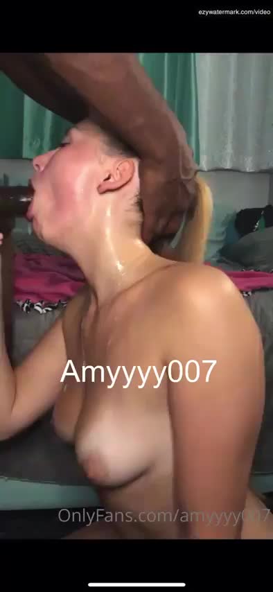 I love to get sloppy when I suck that dick 💦🤤 [OC] : video clip
