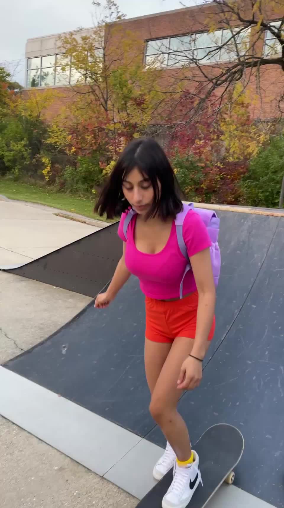 Naughty dora who knows how to skate 😝 : video clip