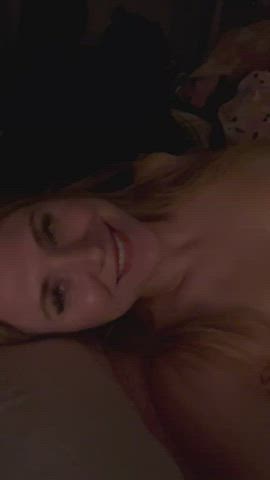 This milf loves to please ;) : video clip