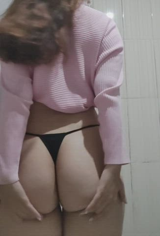 eat my 18 year old sweet ass up : video clip