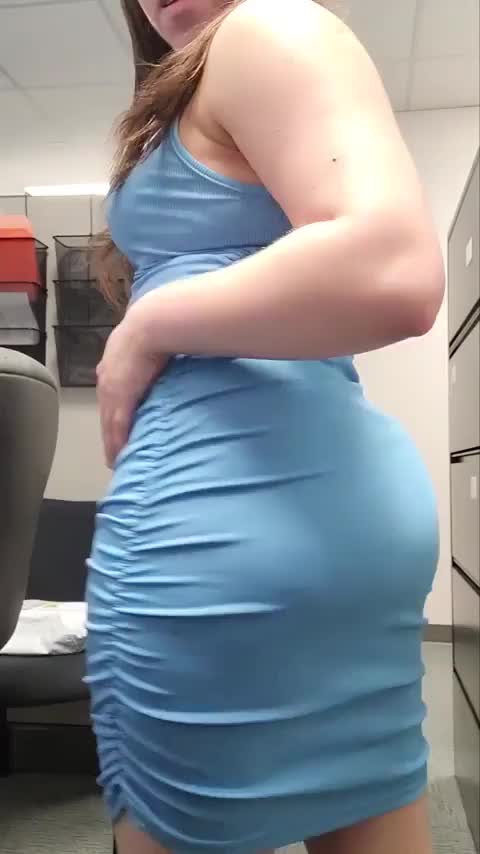 Any older men into thick office girls? : video clip