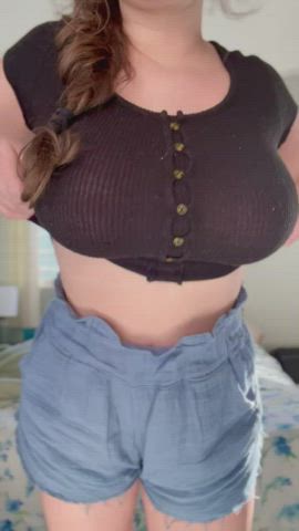 my huge boobs are sometimes a challenge with my smaller shirts... : video clip