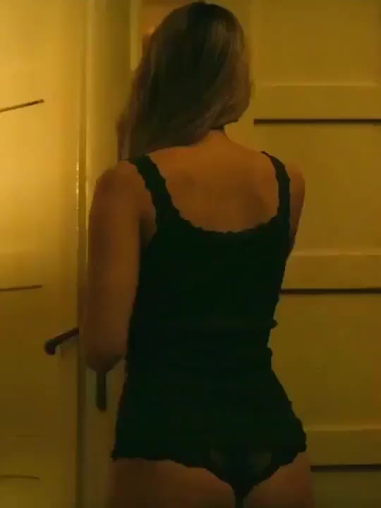 Jennifer Lawrence ass and riding : video clip