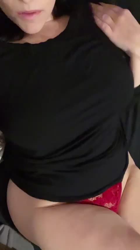 You’ll have fun with my thick, curvy 4’10 body : video clip