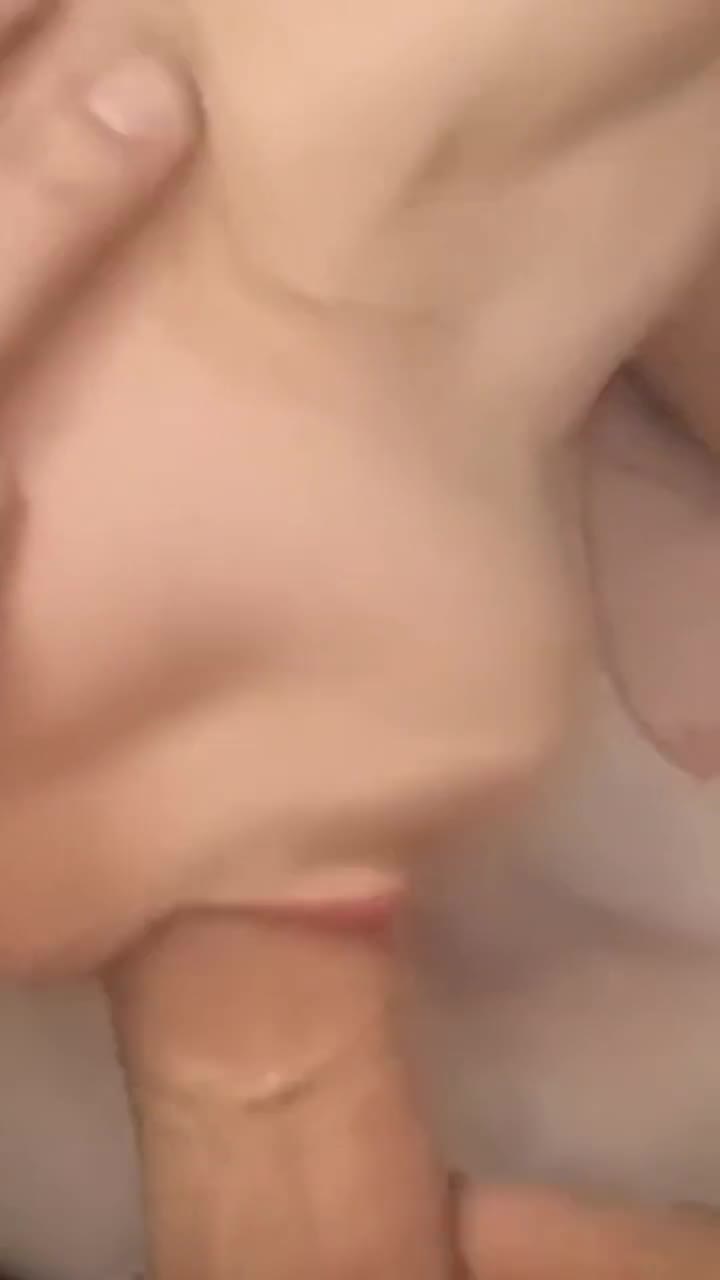 Fucked her mouth and came on her face 💦💦 : video clip