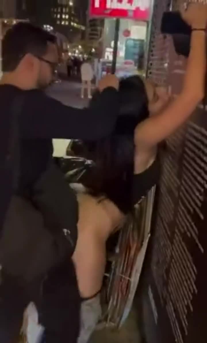 Absolutely shameless women gets fucked in public : video clip