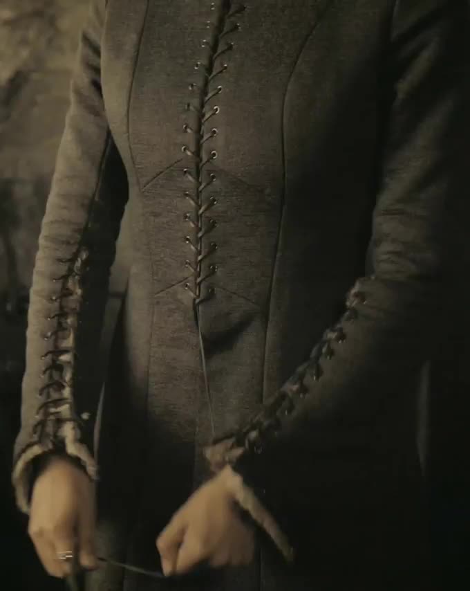Nathalie Emmanuel from Game of Thrones S07E02 (From 4k version, vertical crop) : video clip