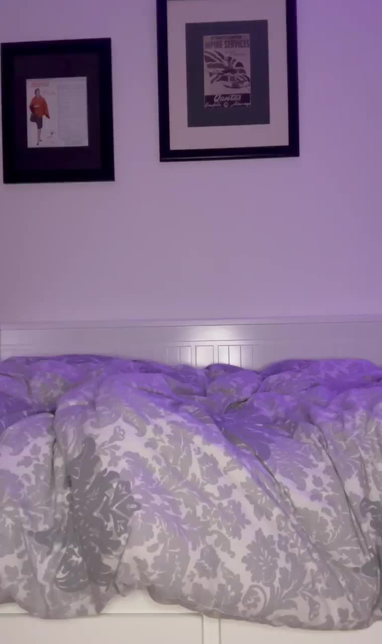 I would rather want to jump on daddys dick instead : video clip