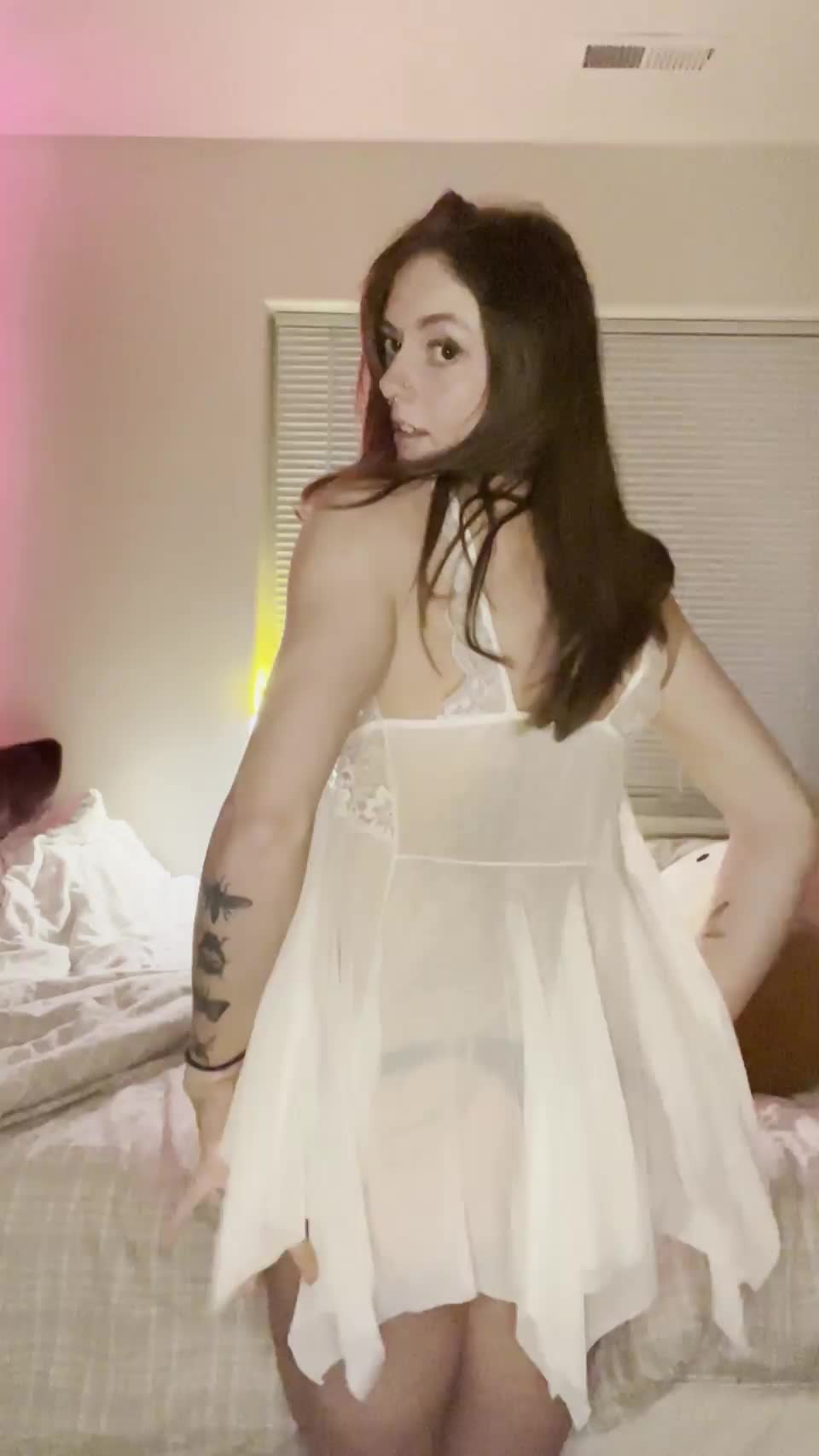 Teasing you while I slide my panties off : video clip