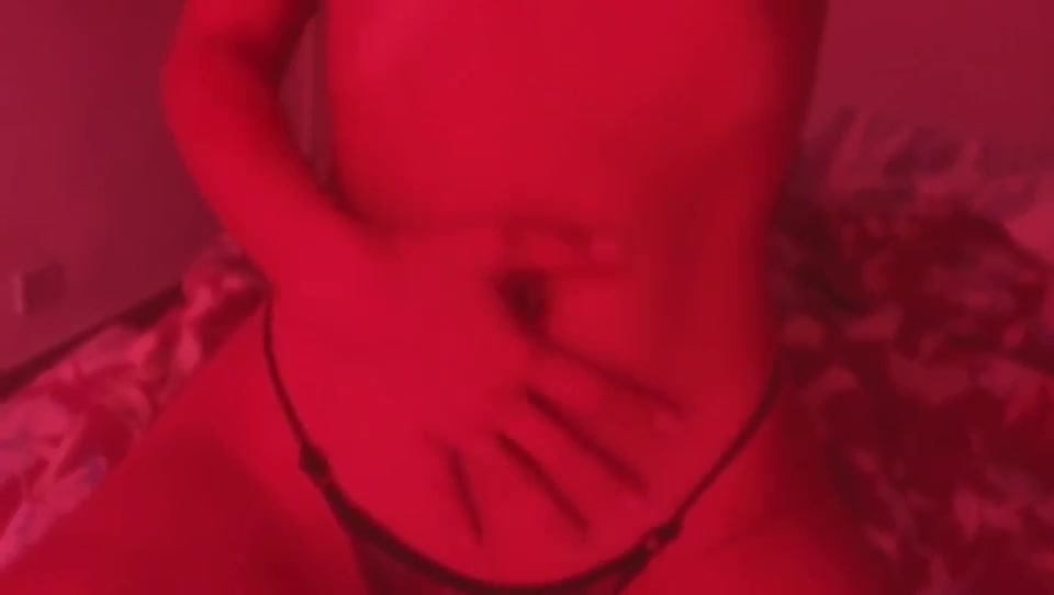 hold me like you never did : video clip