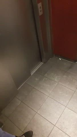 Three in an elevator : video clip