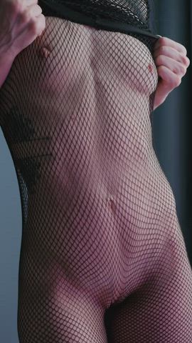 Sexy belly in fishnet : video clip