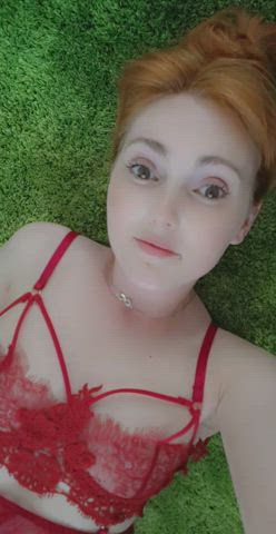 just laying here in my underwear, check out my profile and see me laying around completely naked 😈 : video clip
