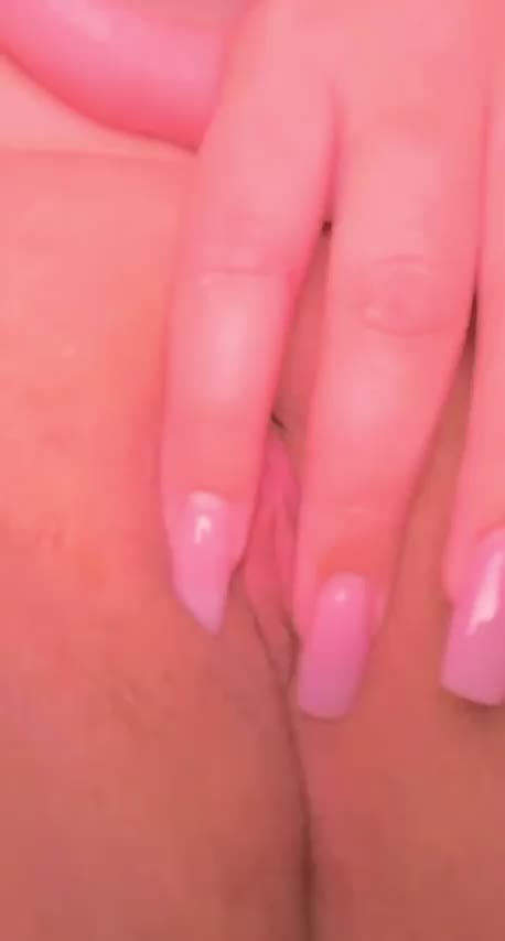 Give my pussy some kisses :) : video clip