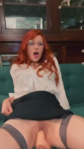 Redhead masturbing have Orgasm : video clip